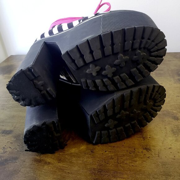 Monster High Wardrobe Frankie Stein Grave Girls Dolls Kill Platform Boots Sz 6M - Picture 8 of 11